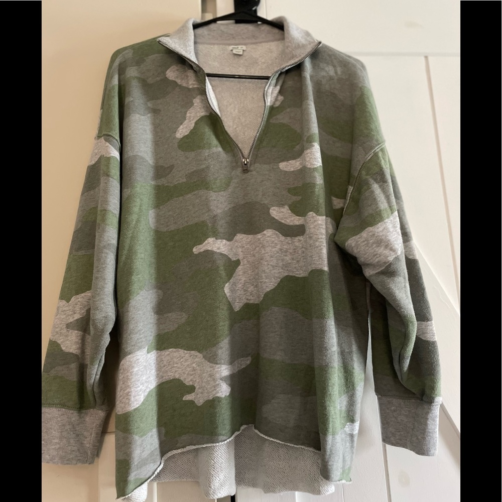 Aerie Green and Gray Camo Sweatshirt